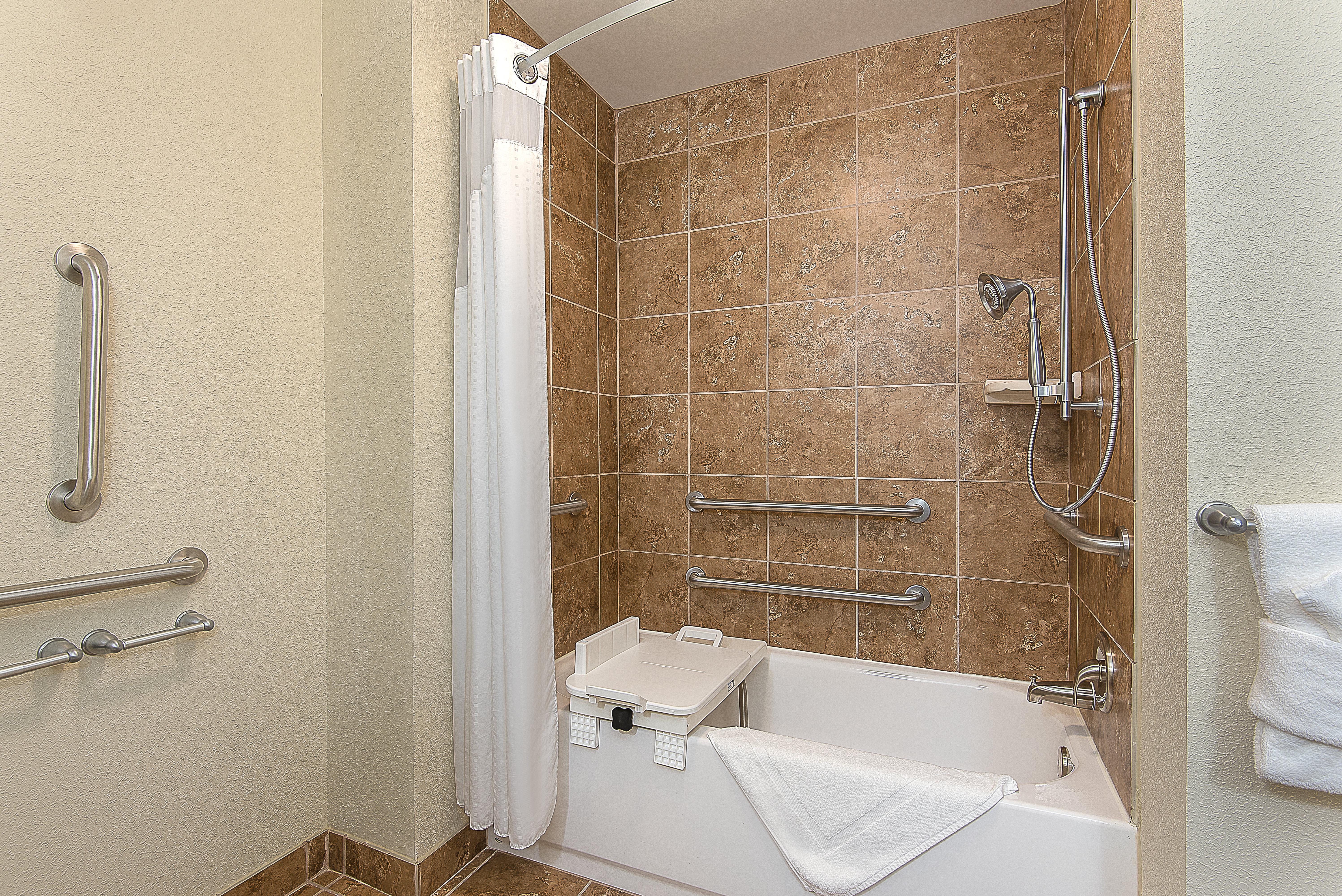 Holiday Inn Express And Suites Lafayette East By Ihg Exterior foto