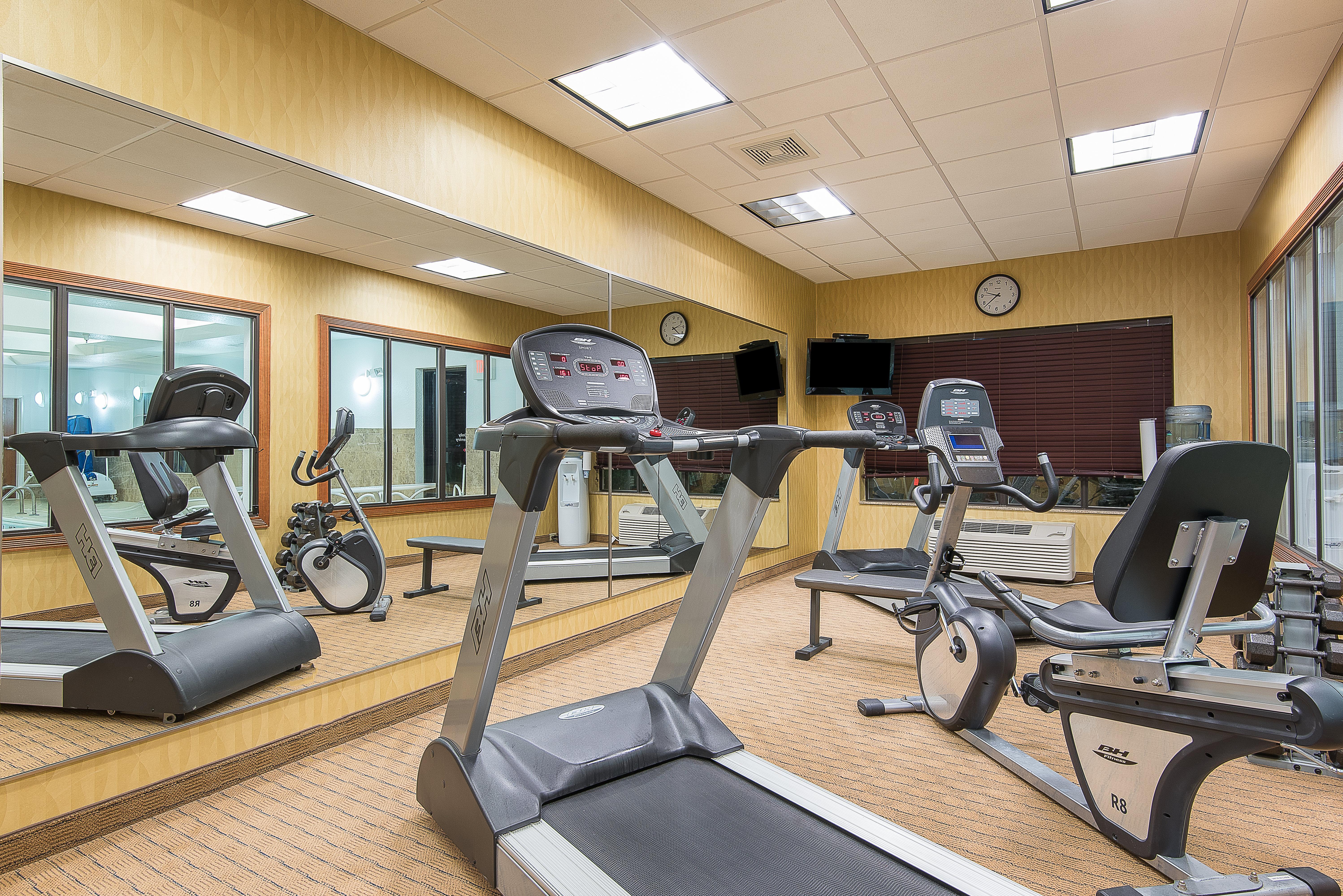 Holiday Inn Express And Suites Lafayette East By Ihg Exterior foto